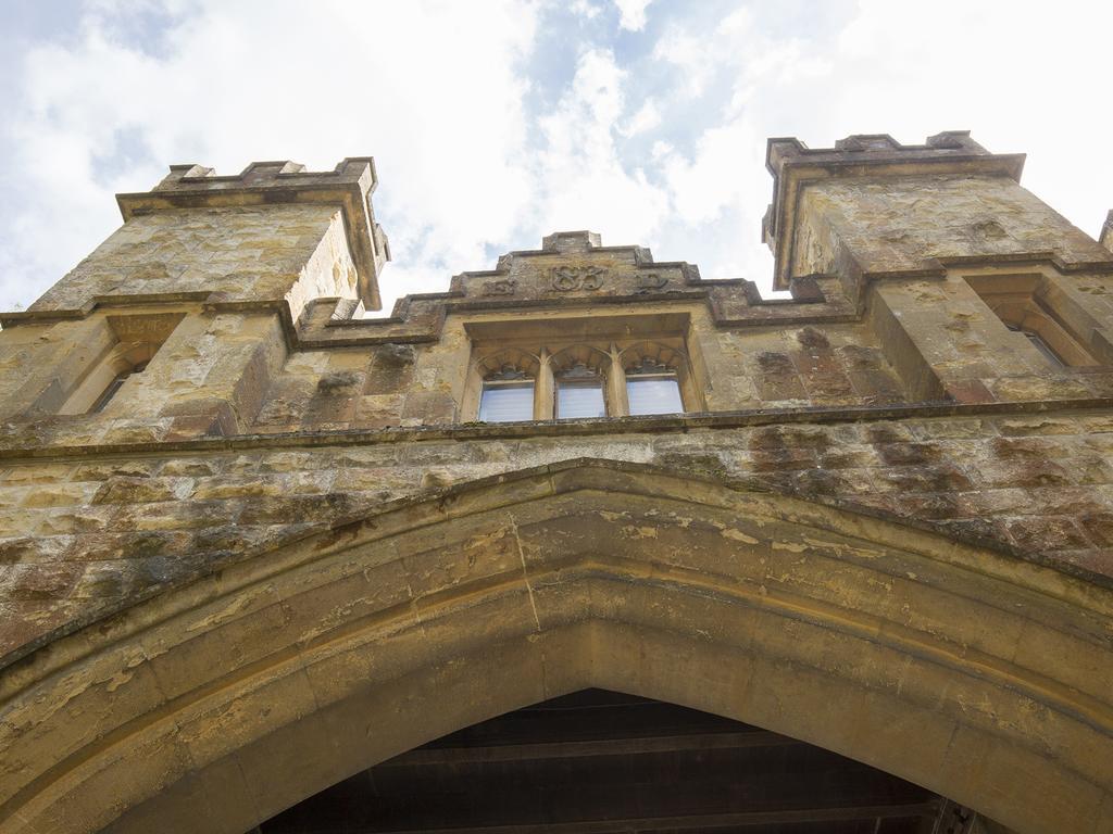 Castle Gatehouse Villa Winchcombe Buitenkant foto